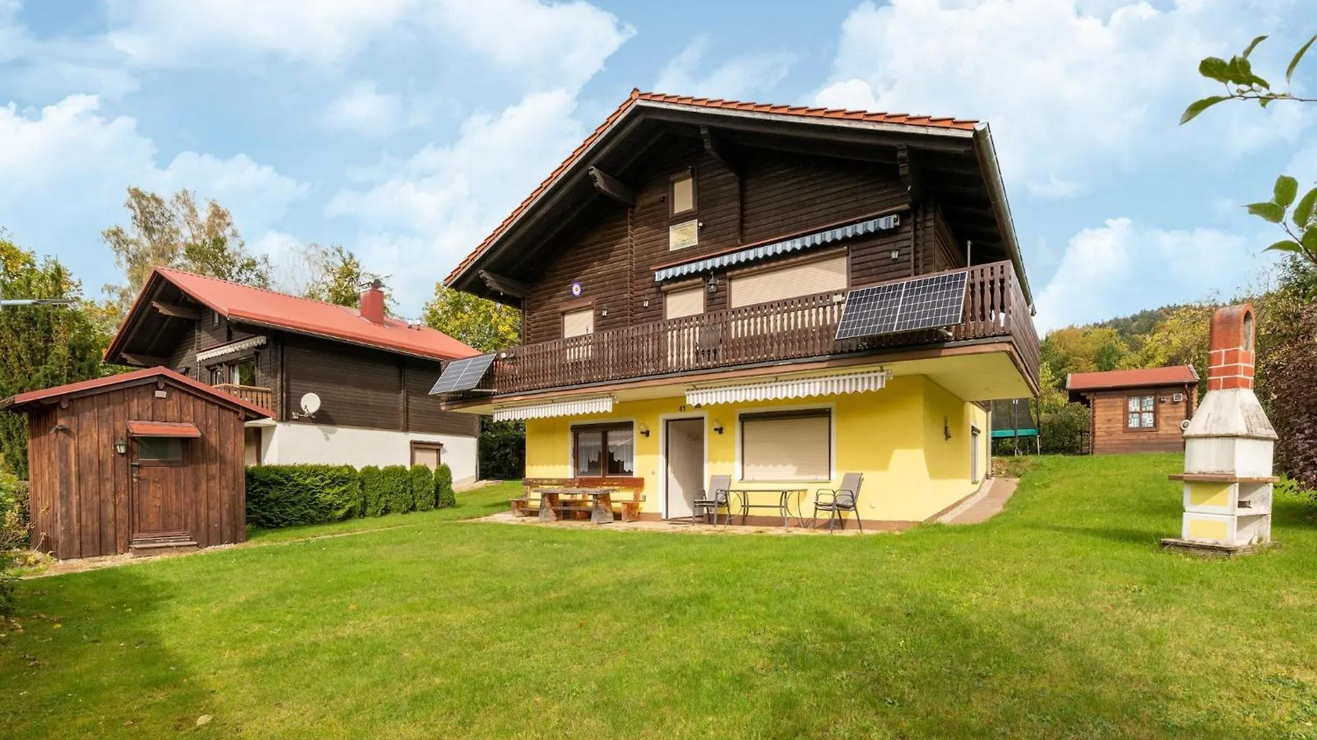 Holiday Apartment In Arrach location